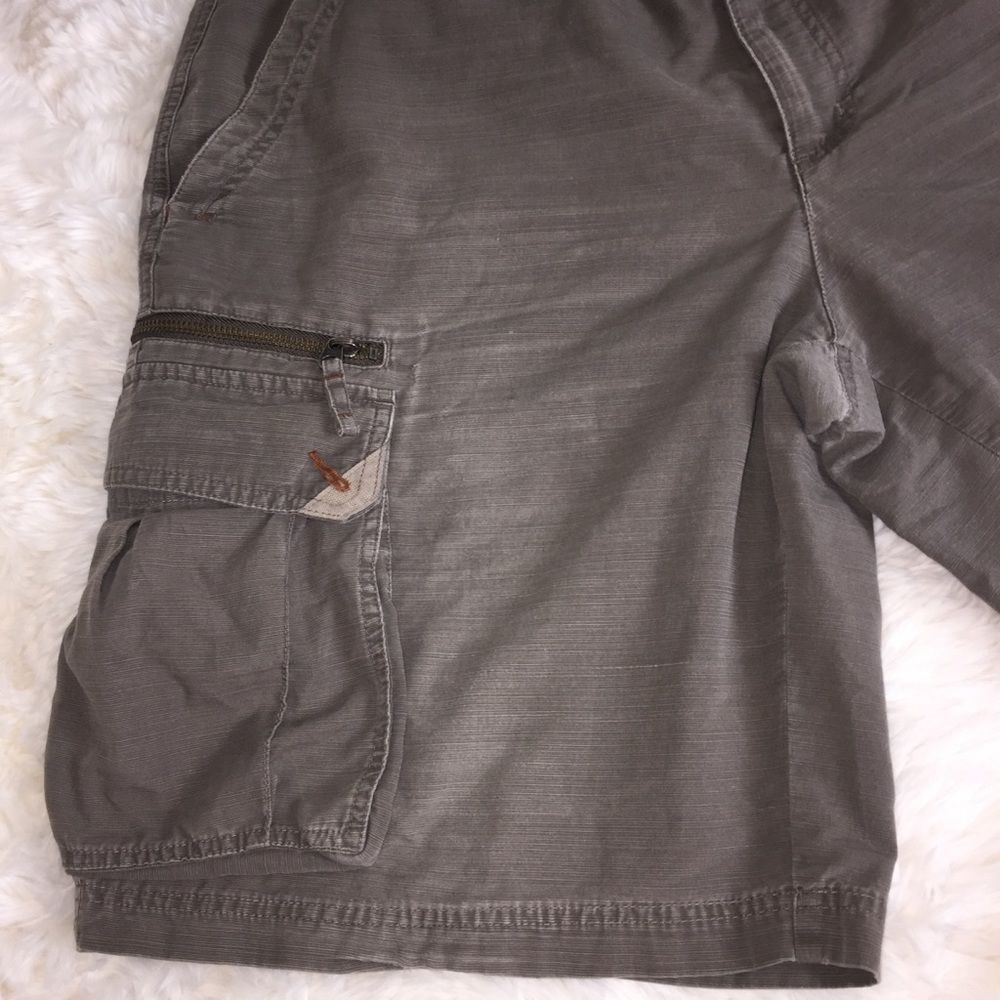 Columbia Cargo Shorts Sz 36 W 11 L Cotton Hiking Outdoors - Picture 4 of 14